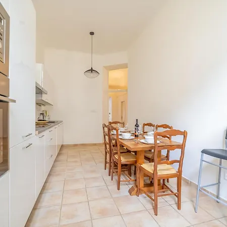 Charming In The Heart Of By Rentez Appartement *