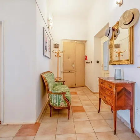 Charming In The Heart Of By Rentez Apartmán Praha